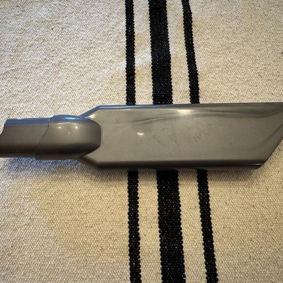 Dyson Reach Under Flex Crevice Attachment - Picture 2 of 3